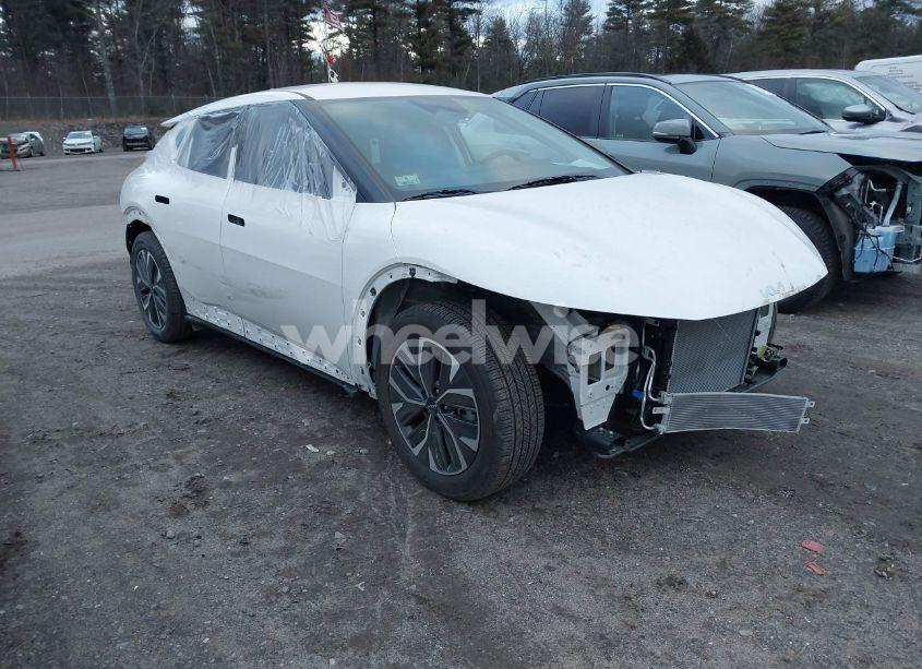 2024 Kia Ev6 LIGHT LONG RANGE (VIN KNDC3DLC9R5175820) main photo