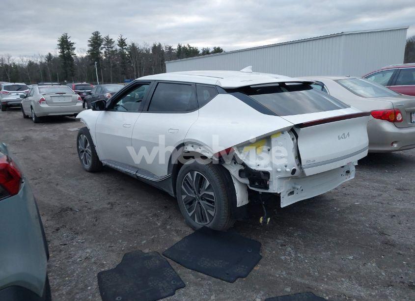 Photo 3 of 2024 Kia Ev6 LIGHT LONG RANGE (VIN KNDC3DLC9R5175820)