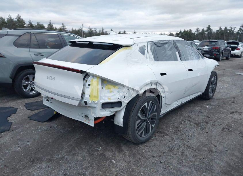 Photo 4 of 2024 Kia Ev6 LIGHT LONG RANGE (VIN KNDC3DLC9R5175820)