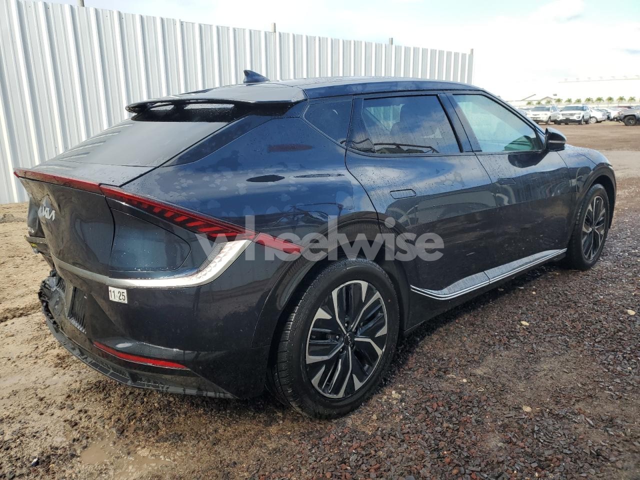 Photo 3 of 2024 KIA EV6 LIGHT (VIN KNDC3DLCXR5163045)