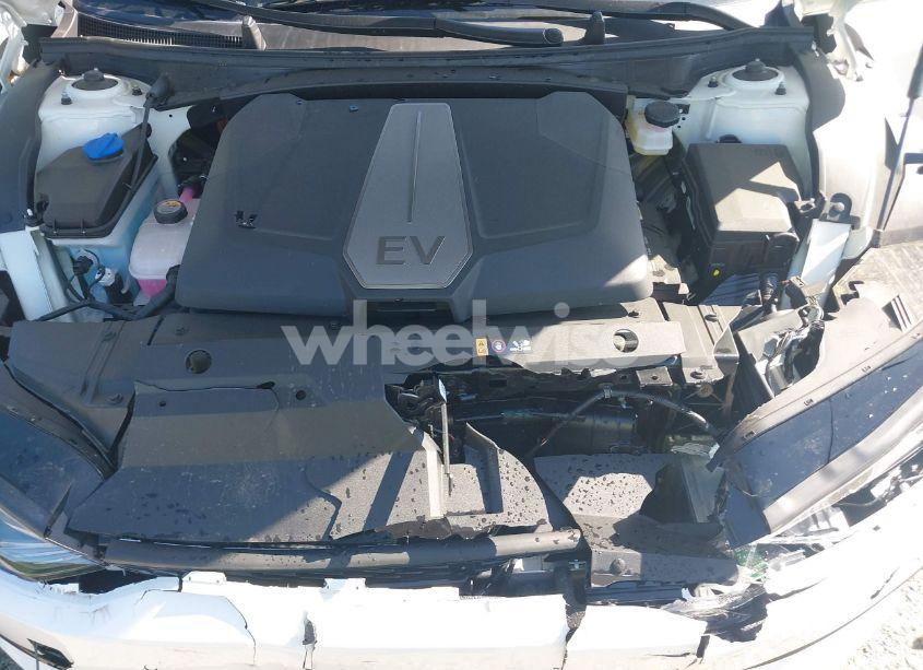 Photo 10 of 2024 Kia Ev6 GT-LINE (VIN KNDC44LA8R5219799)