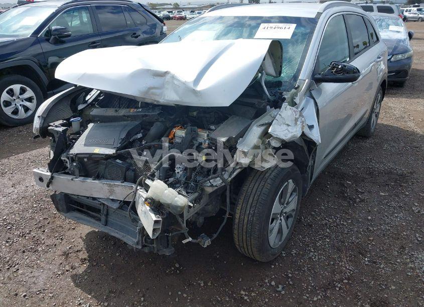 Photo 6 of 2020 Kia Niro LX (VIN KNDCB3LC0L5371441)