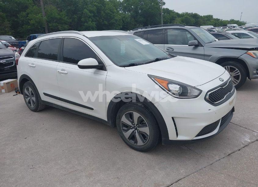2017 Kia Niro LX (VIN KNDCB3LC3H5060030) main photo