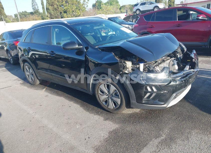 2021 Kia Niro LX (VIN KNDCB3LC3M5485631) main photo