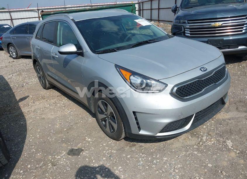 2017 Kia Niro LX (VIN KNDCB3LC5H5068310) main photo