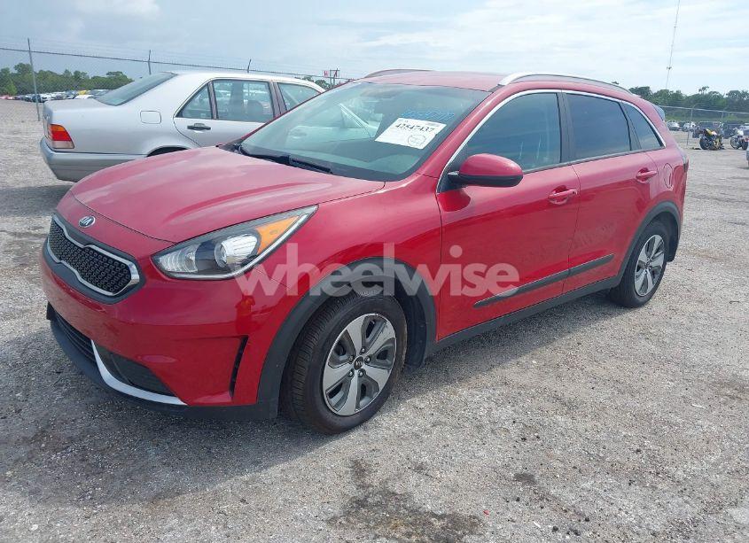 Photo 2 of 2018 Kia Niro LX (VIN KNDCB3LC5J5176190)