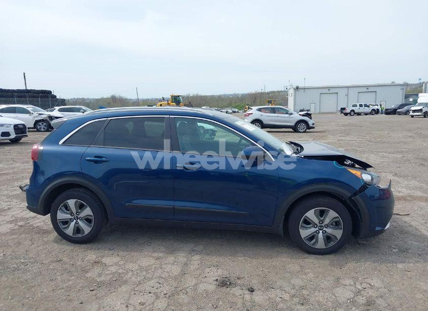 Photo 13 of 2019 Kia Niro LX (VIN KNDCB3LC5K5265923)