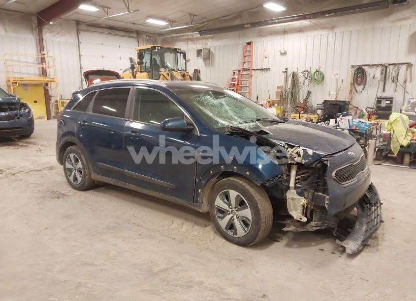 2019 Kia Niro LX (VIN KNDCB3LC5K5328454) main photo