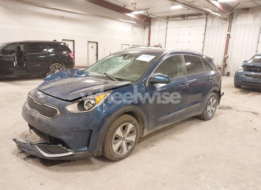 Photo 2 of 2019 Kia Niro LX (VIN KNDCB3LC5K5328454)