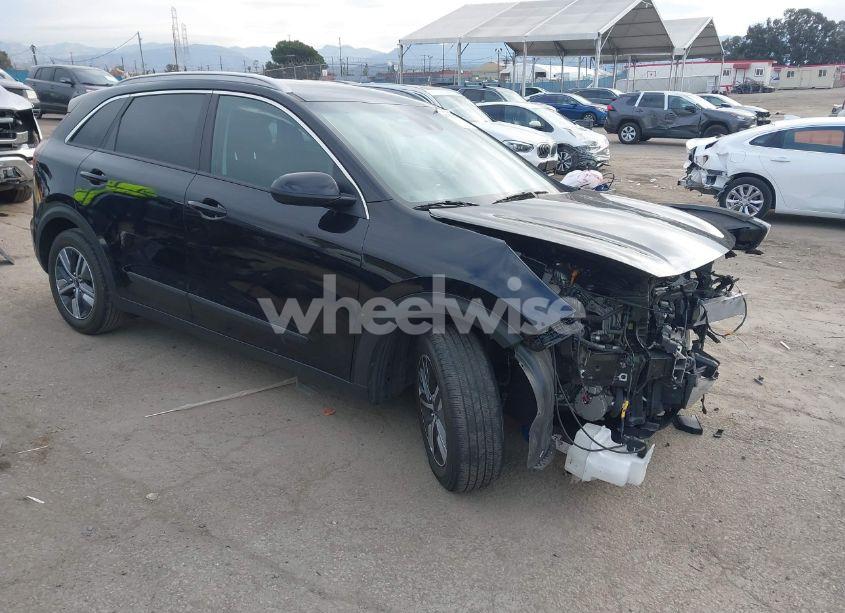 2022 Kia Niro LXS (VIN KNDCB3LC5N5548360) main photo