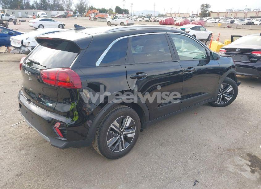 Photo 4 of 2022 Kia Niro LXS (VIN KNDCB3LC5N5548360)