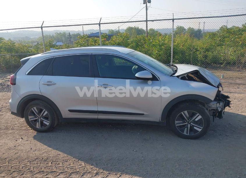 Photo 14 of 2020 Kia Niro LXS (VIN KNDCB3LC6L5436194)