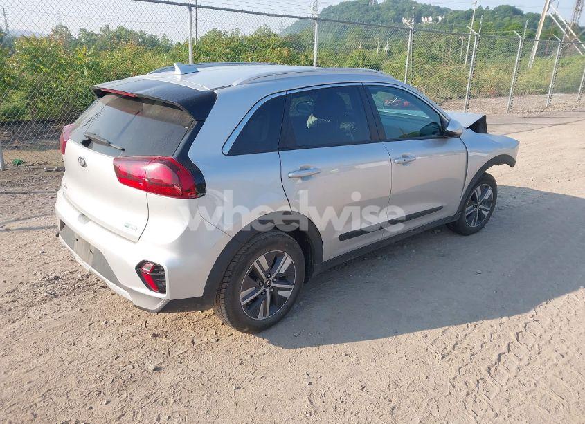 Photo 4 of 2020 Kia Niro LXS (VIN KNDCB3LC6L5436194)