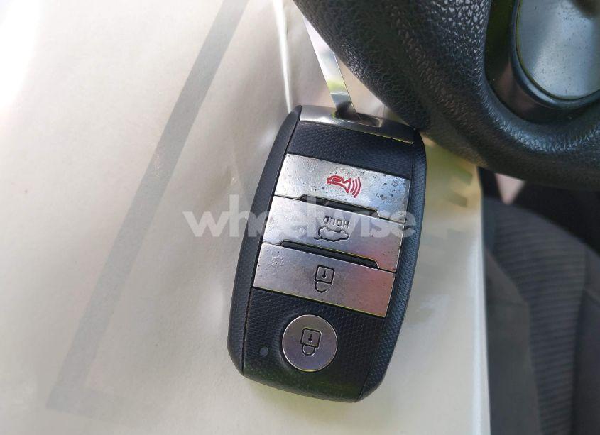 Photo 11 of 2017 Kia Niro LX (VIN KNDCB3LC7H5078501)