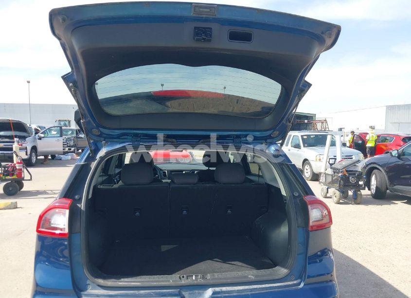 Photo 18 of 2017 Kia Niro LX (VIN KNDCB3LC7H5078501)