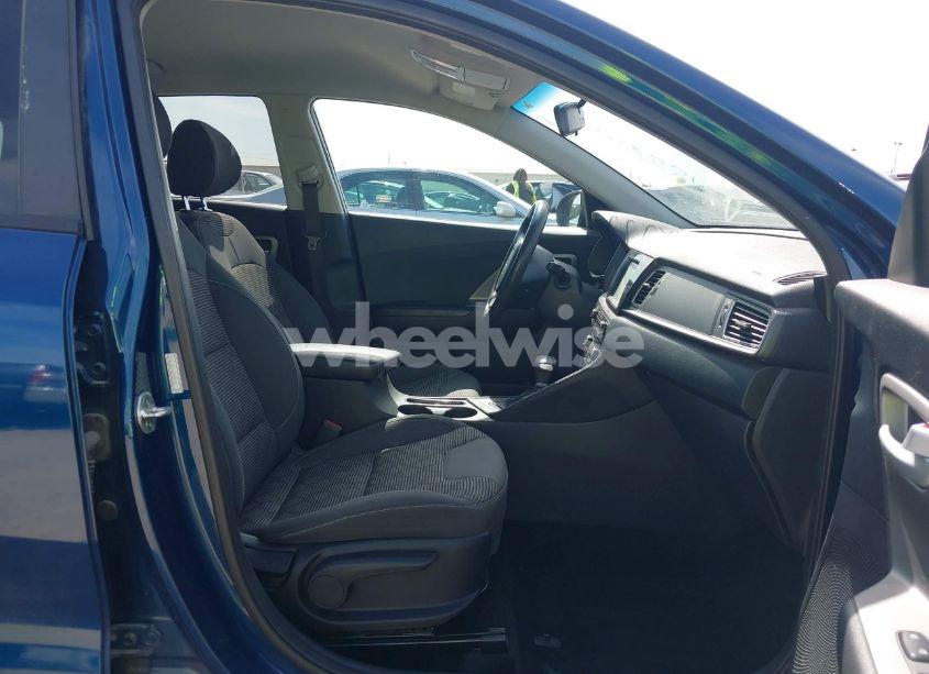 Photo 5 of 2017 Kia Niro LX (VIN KNDCB3LC7H5078501)