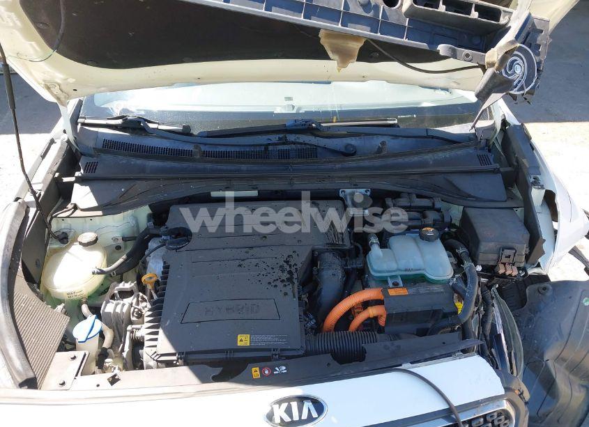Photo 10 of 2018 Kia Niro LX (VIN KNDCB3LC7J5110479)