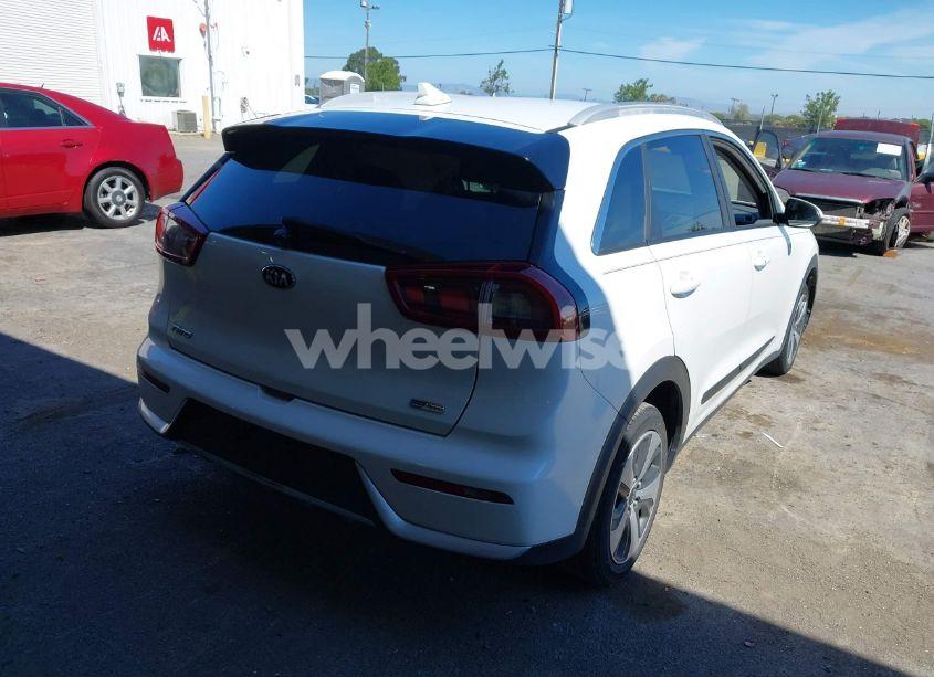 Photo 4 of 2018 Kia Niro LX (VIN KNDCB3LC7J5110479)