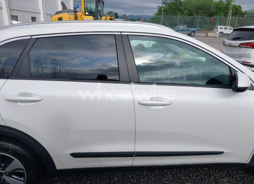 Photo 14 of 2020 Kia Niro LX (VIN KNDCB3LC8L5420417)