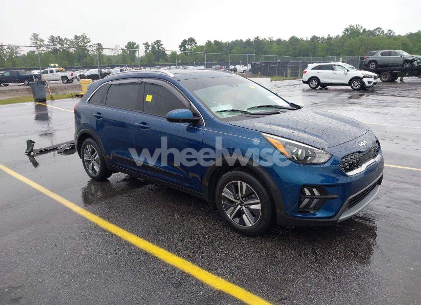 2022 Kia Niro LXS SE (VIN KNDCB3LC8N5545615) main photo