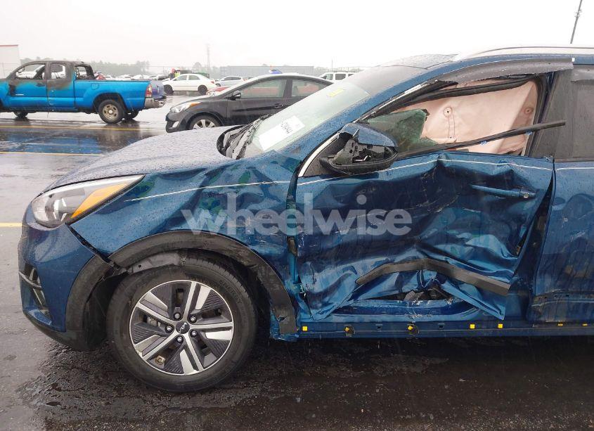 Photo 18 of 2022 Kia Niro LXS SE (VIN KNDCB3LC8N5545615)