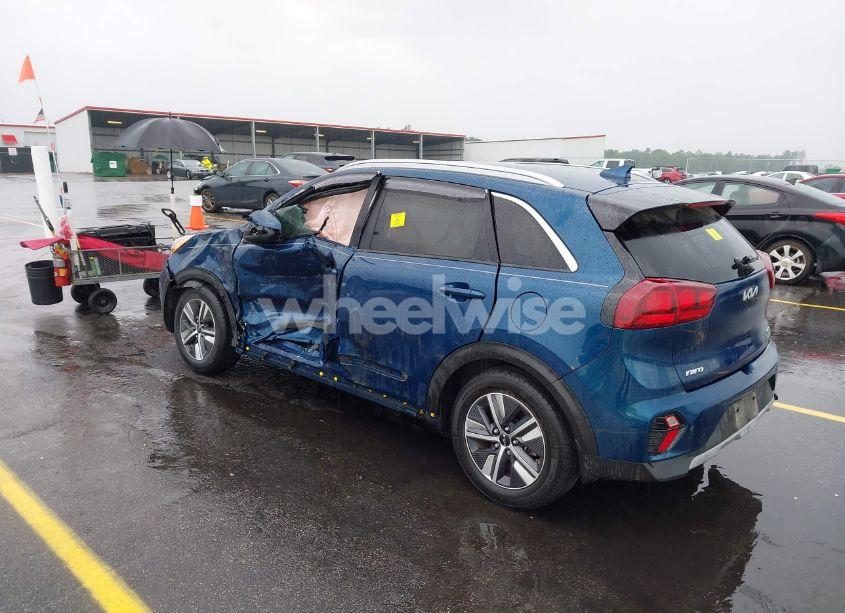 Photo 3 of 2022 Kia Niro LXS SE (VIN KNDCB3LC8N5545615)