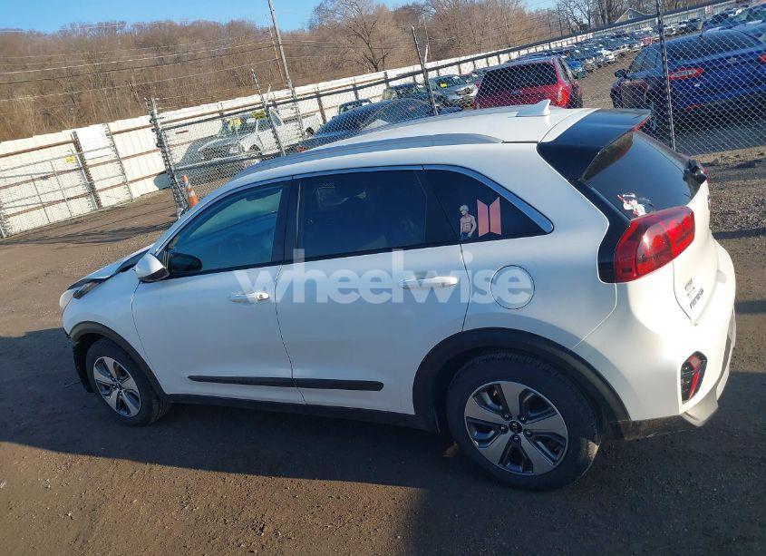 Photo 14 of 2020 Kia Niro LX (VIN KNDCB3LCXL5370202)