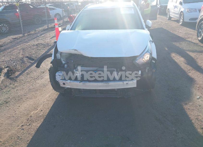 Photo 6 of 2020 Kia Niro LX (VIN KNDCB3LCXL5370202)