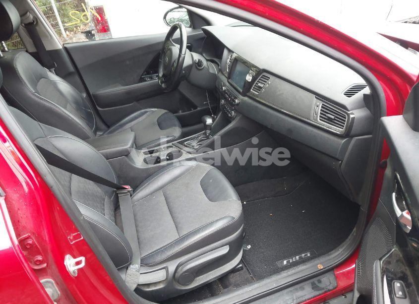 Photo 5 of 2019 Kia Niro S TOURING (VIN KNDCC3LC1K5262689)