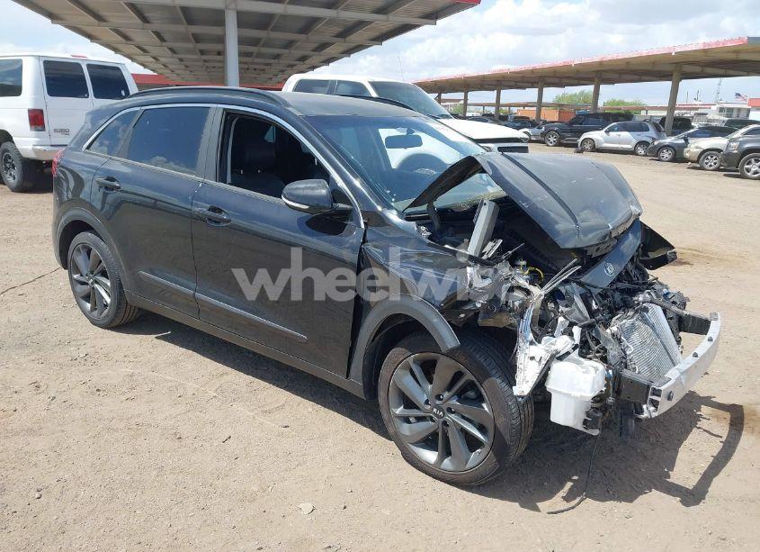 2017 Kia Niro EX (VIN KNDCC3LC2H5068049) main photo