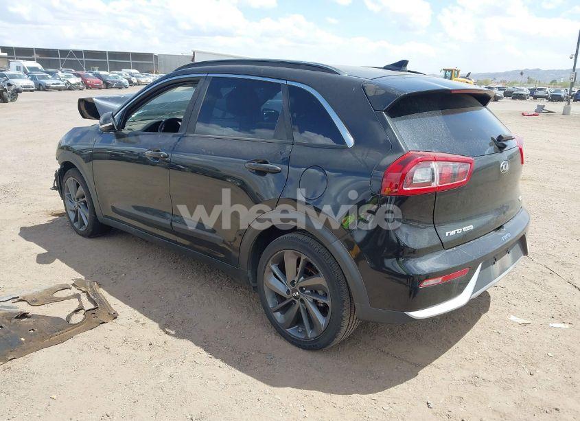 Photo 3 of 2017 Kia Niro EX (VIN KNDCC3LC2H5068049)