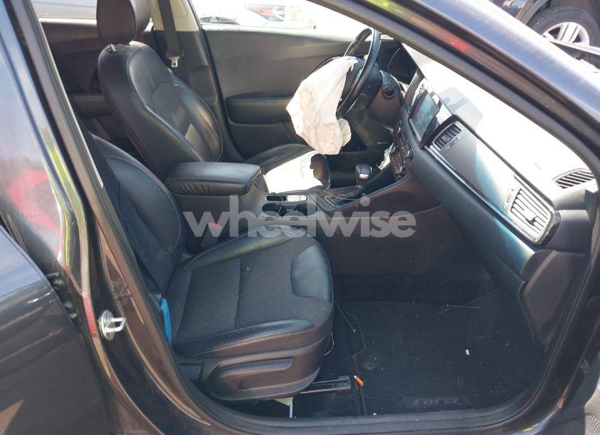 Photo 5 of 2019 Kia Niro S TOURING (VIN KNDCC3LC2K5252303)