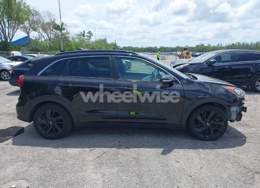 Photo 13 of 2019 Kia Niro S TOURING (VIN KNDCC3LC7K5265421)