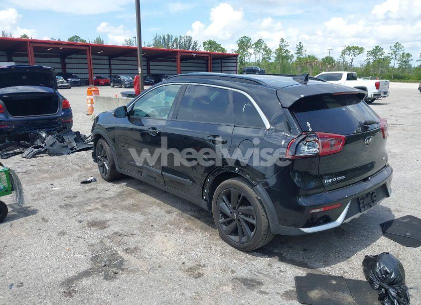 Photo 3 of 2019 Kia Niro S TOURING (VIN KNDCC3LC7K5265421)