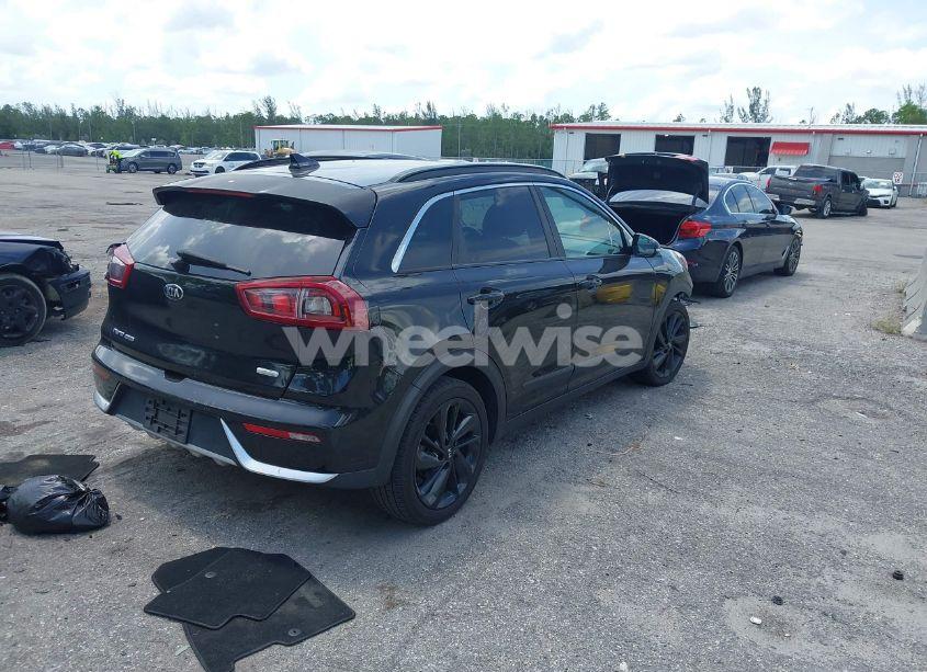 Photo 4 of 2019 Kia Niro S TOURING (VIN KNDCC3LC7K5265421)
