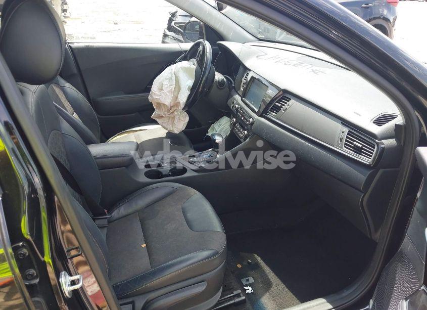 Photo 5 of 2019 Kia Niro S TOURING (VIN KNDCC3LC7K5265421)