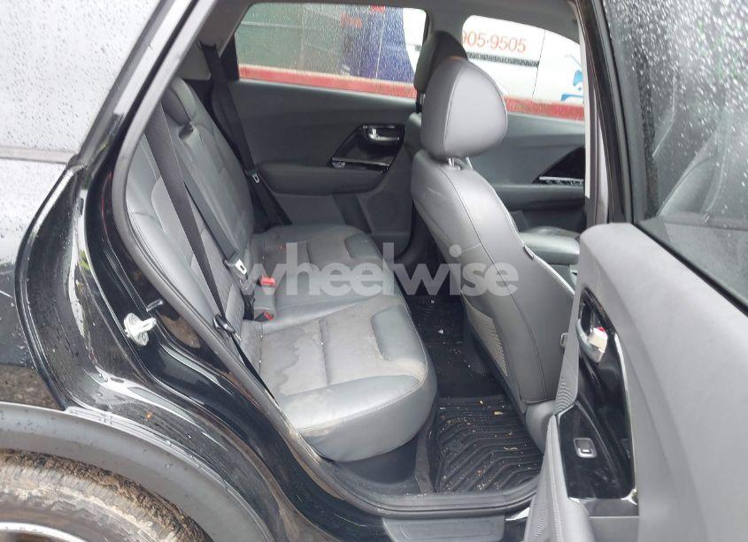 Photo 8 of 2017 Kia Niro EX (VIN KNDCC3LC8H5039929)