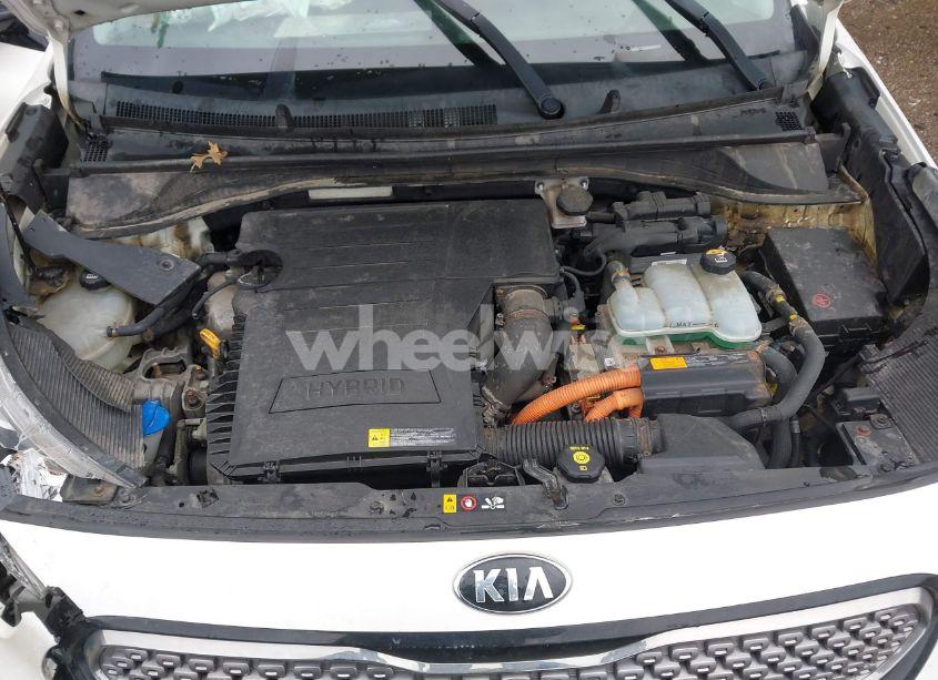 Photo 10 of 2017 Kia Niro EX (VIN KNDCC3LC8H5045679)