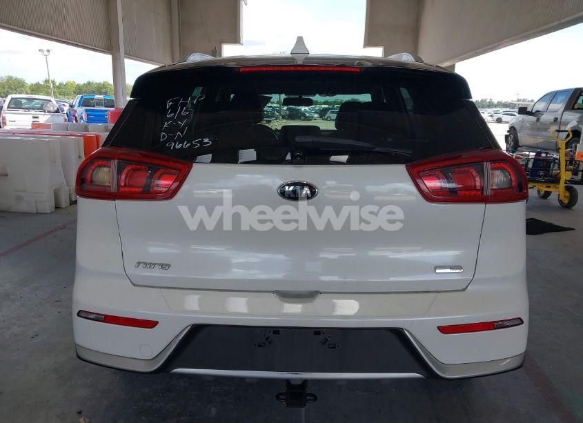 Photo 17 of 2017 Kia Niro EX (VIN KNDCC3LCXH5095810)