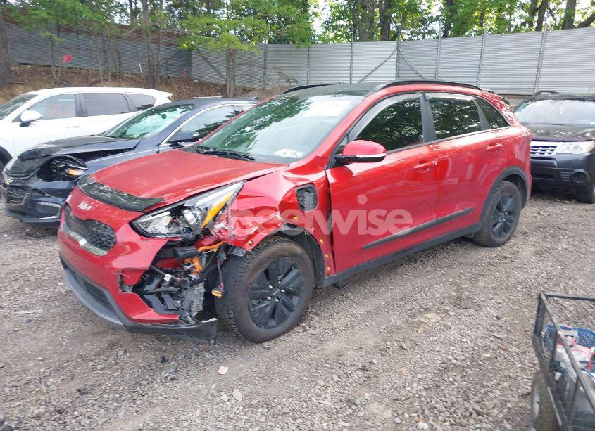 Photo 2 of 2022 Kia Niro PLUG-IN HYBRID EX PREMIUM (VIN KNDCC3LD9N5532538)