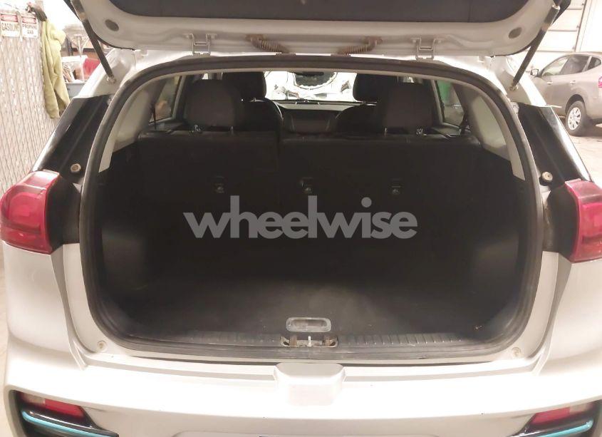Photo 20 of 2021 Kia Niro EV EX (VIN KNDCC3LG8M5108132)