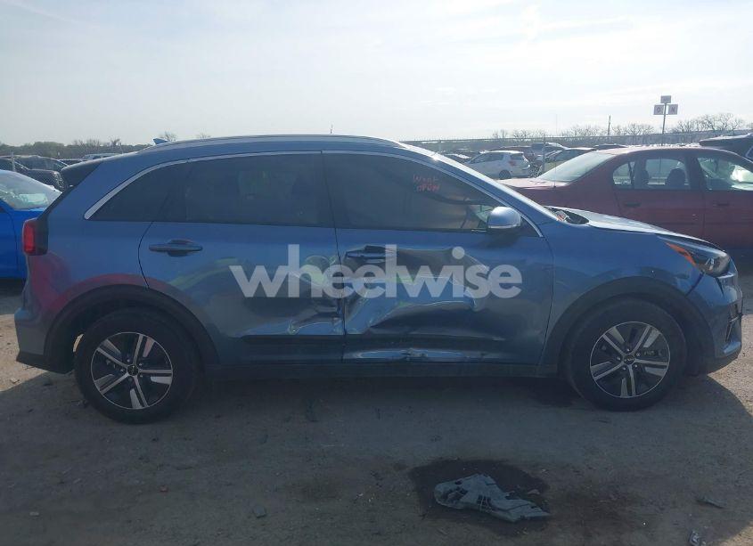 Photo 13 of 2022 Kia Niro EX PREMIUM (VIN KNDCE3LC3N5498243)