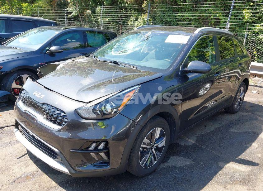 Photo 2 of 2022 Kia Niro PLUG-IN HYBRID LXS (VIN KNDCM3LD0N5515317)