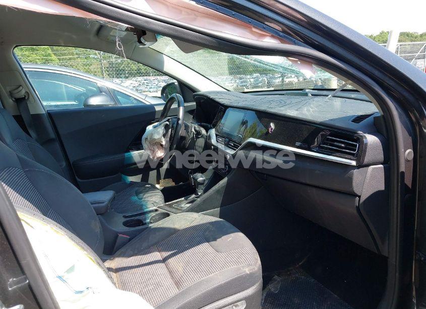 Photo 5 of 2022 Kia Niro PLUG-IN HYBRID LXS (VIN KNDCM3LD0N5515317)