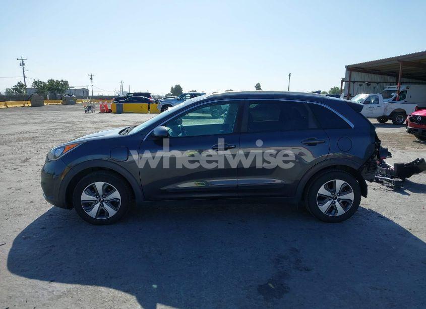 Photo 15 of 2019 Kia Niro PLUG-IN HYBRID LX (VIN KNDCM3LD1K5216916)