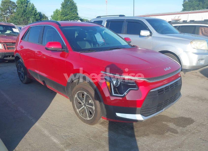2024 Kia Niro LX (VIN KNDCP3LE4R5152526) main photo