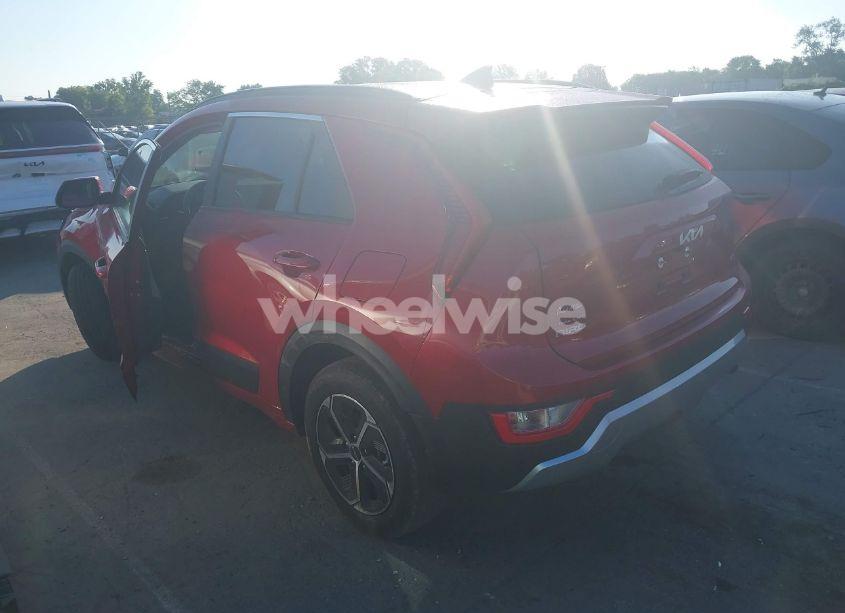 Photo 3 of 2024 Kia Niro LX (VIN KNDCP3LE4R5152526)