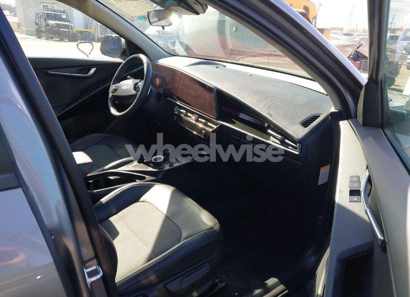 Photo 5 of 2024 Kia Niro EV WIND (VIN KNDCR3L11R5122388)