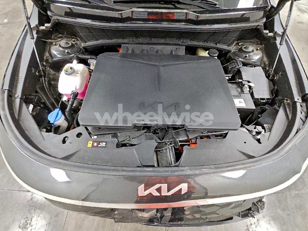 Photo 12 of 2024 KIA NIRO WIND (VIN KNDCR3L13R5094366)