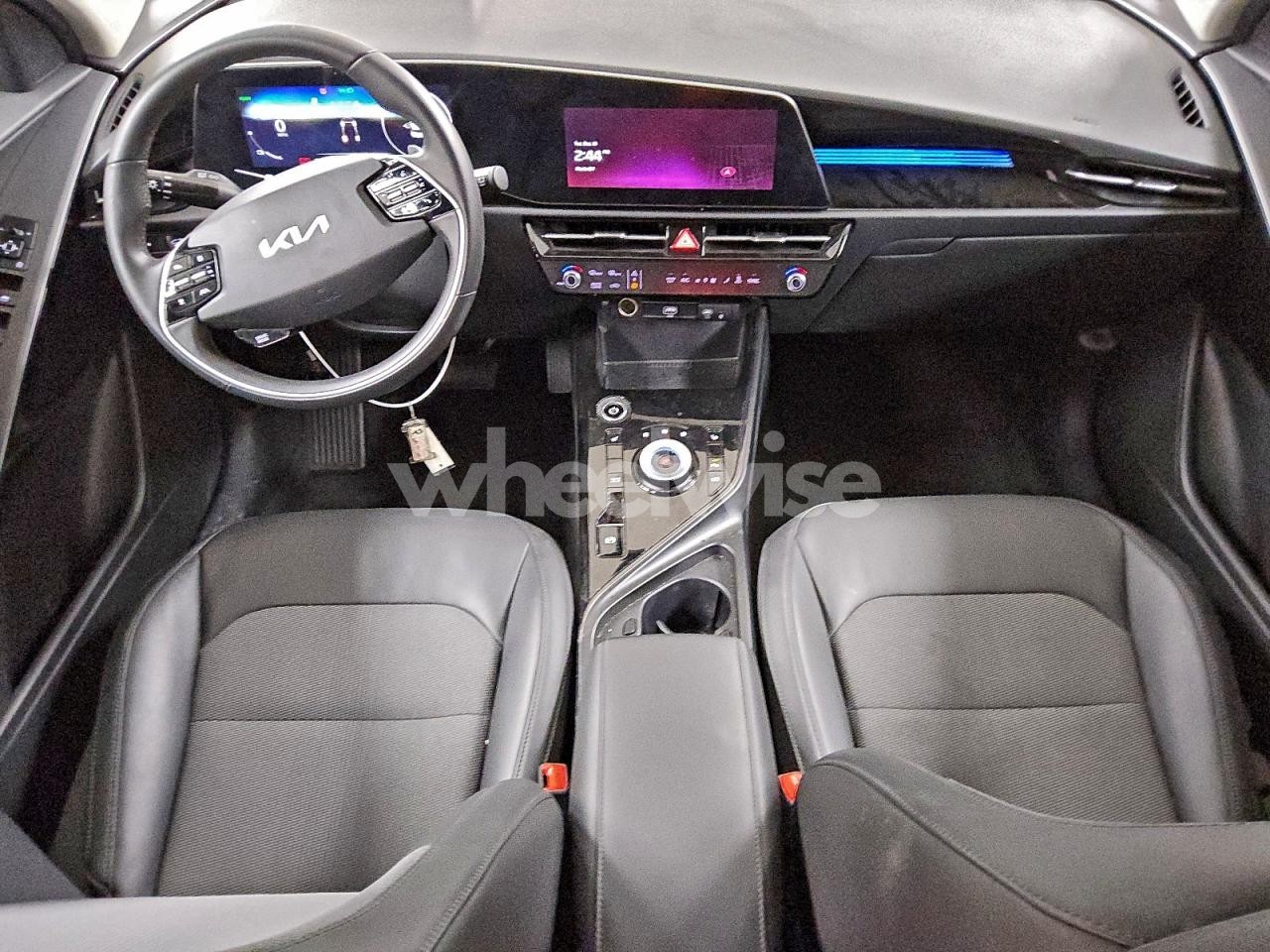 Photo 8 of 2024 KIA NIRO WIND (VIN KNDCR3L13R5094366)